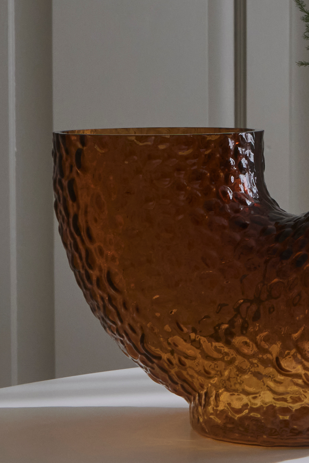 ARURA low glass vase
